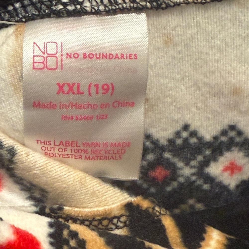 No Boundaries XXL Geometric Knit Sweater - Picture 3 of 3